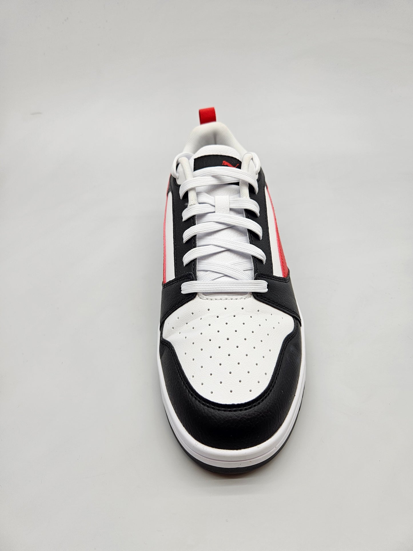PUMA NOVI ORIGINAL PATIKI BR 44