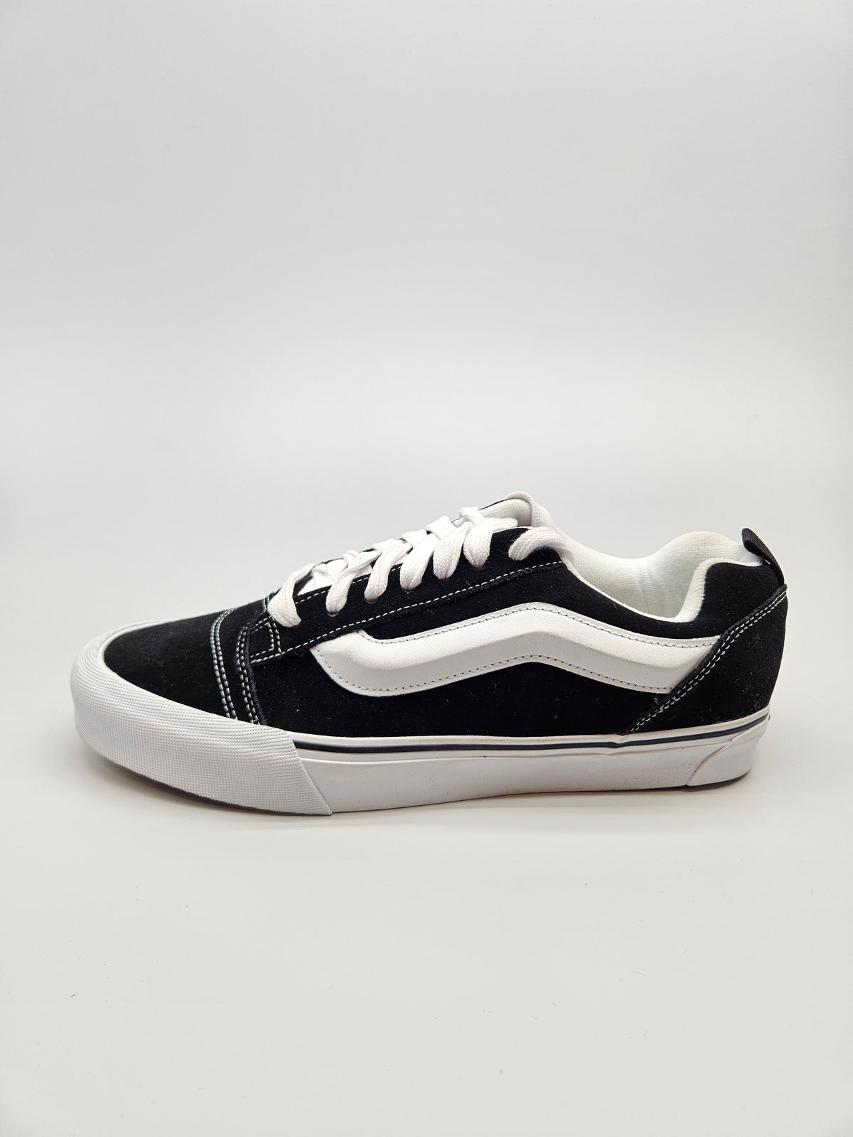 VANS NOVI ORIGINAL PATIKI BR 45