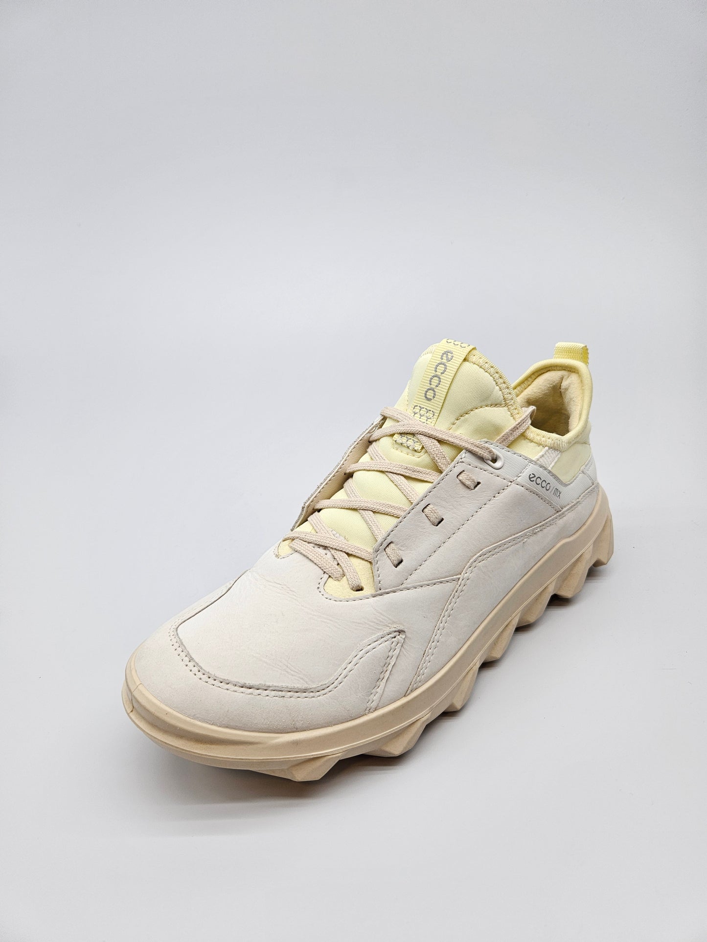 ECCO ORIGINAL KOZNI PATIKI BR 38