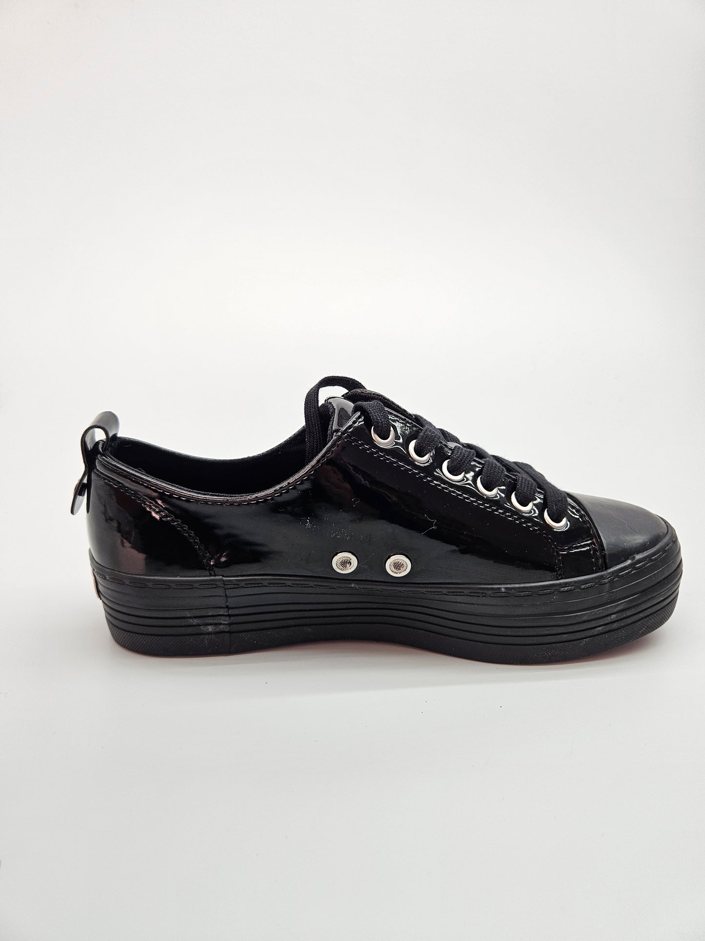 CALVIN KLEIN NOVI ORIGINAL PATIKI BR 38