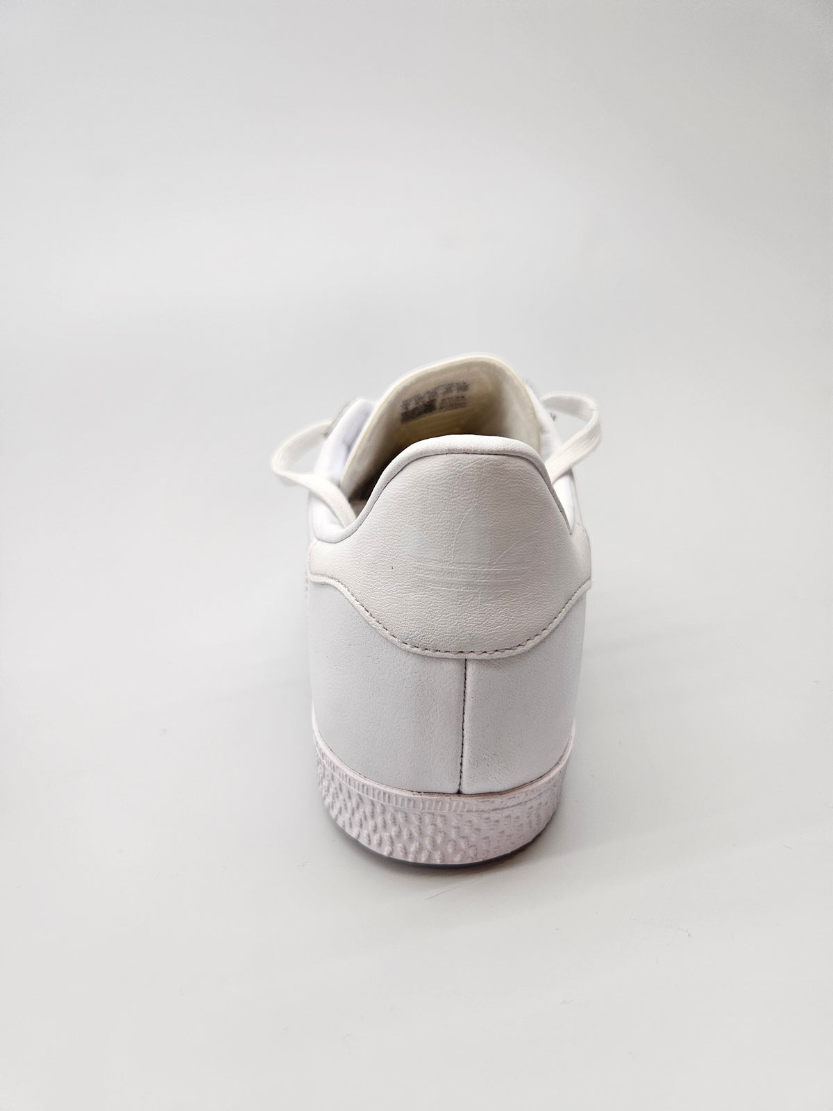 ADIDAS NOVI ORIGINAL PATIKI BR 37.5