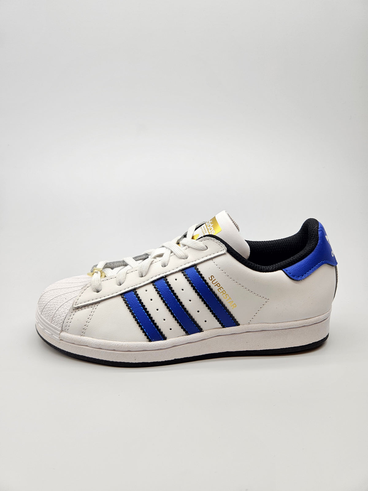 ADIDAS NOVI ORIGINAL PATIKI BR 38