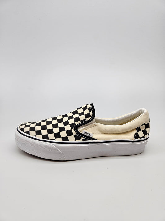 VANS NOVI ORIGINAL PATIKI BR 43