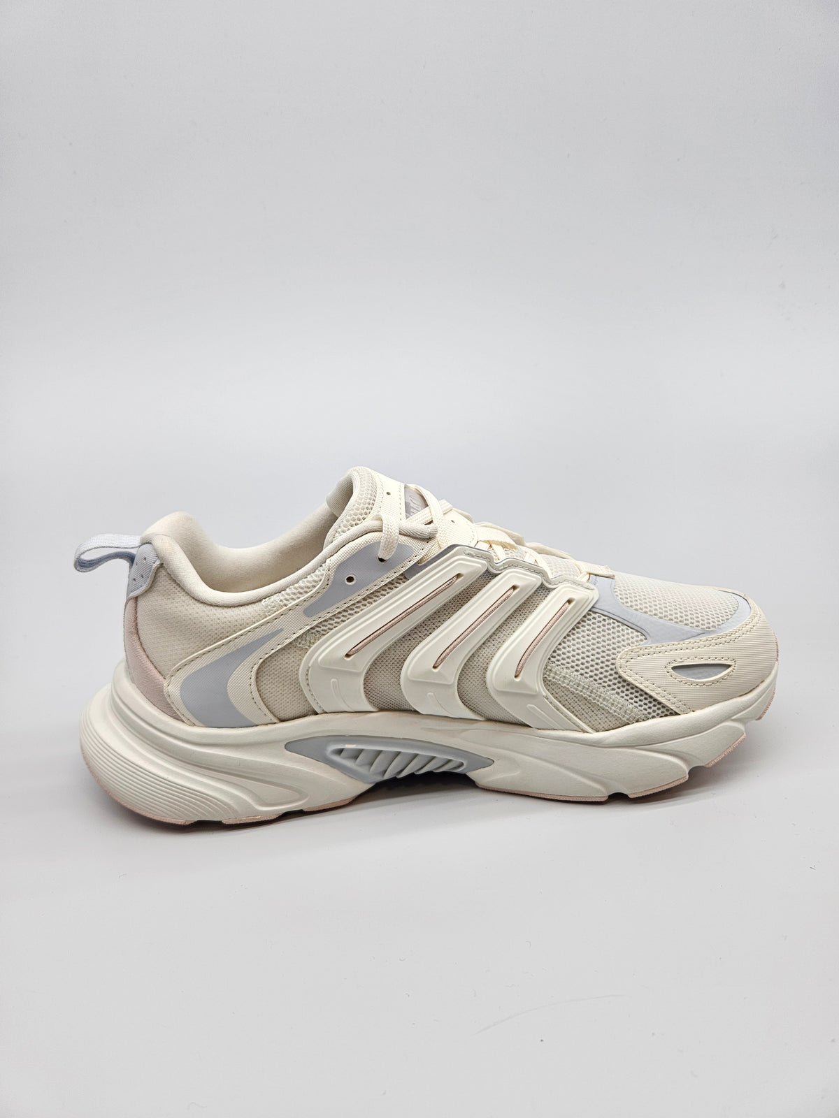 ADIDAS NOVI ORIGINAL PATIKI BR 40.5