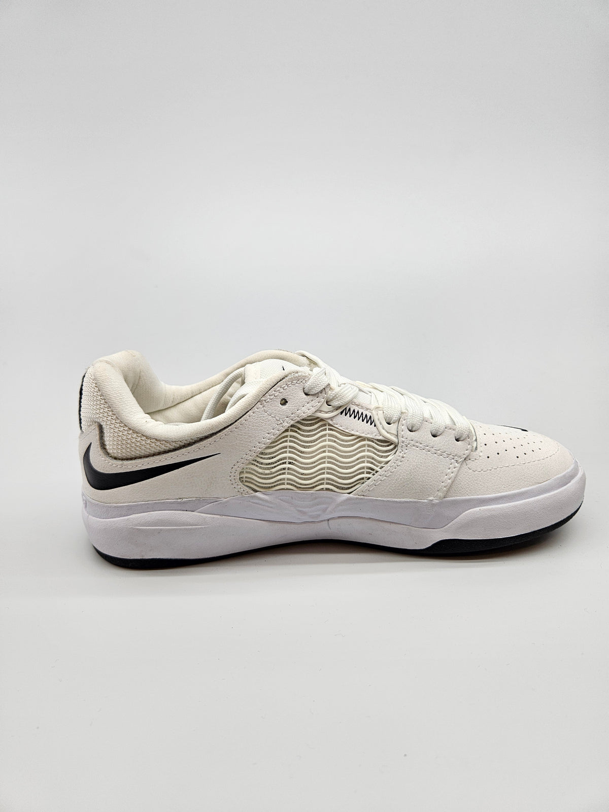 NIKE NOVI ORIGINAL PATIKI BR 36