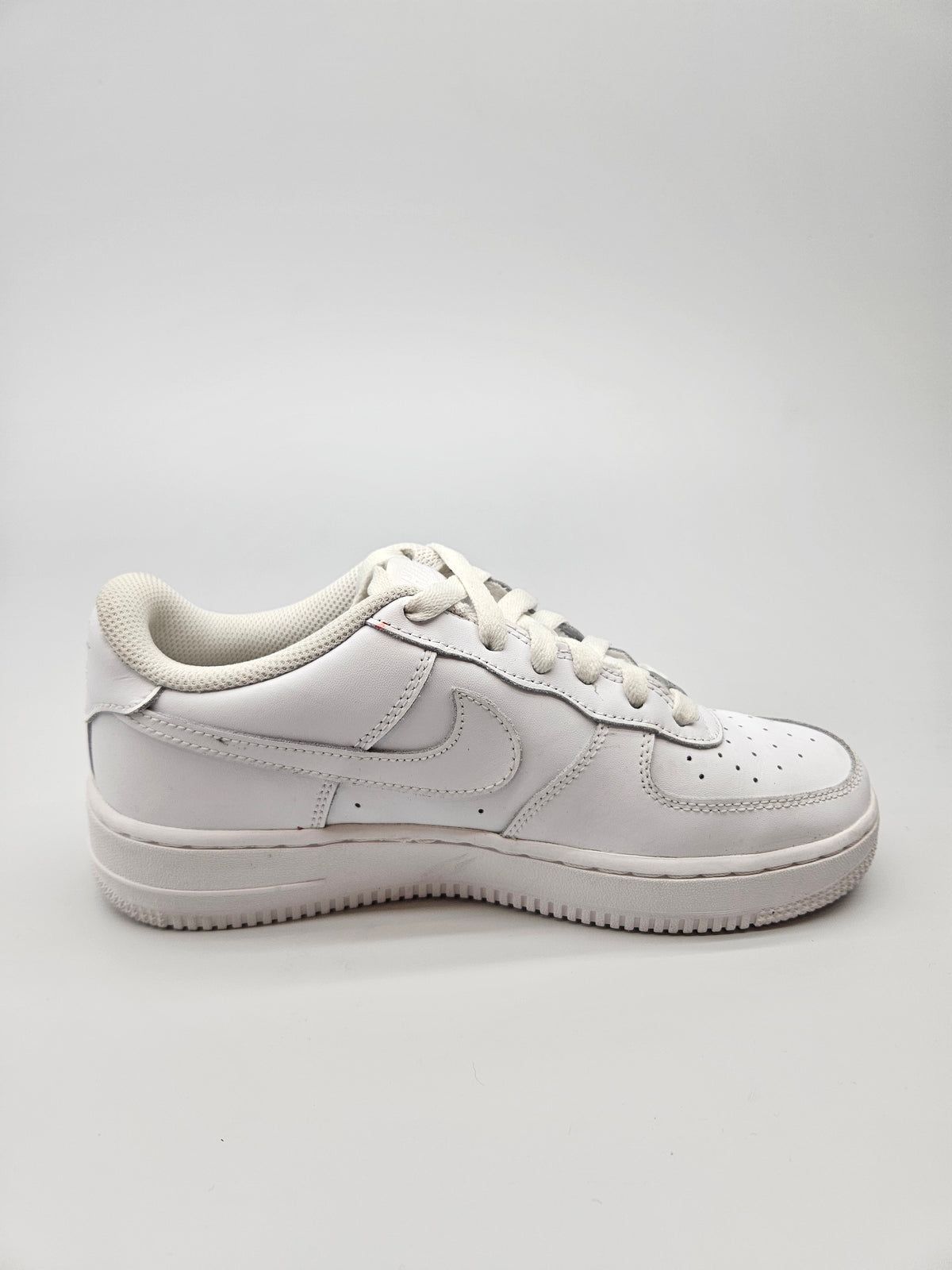 NIKE AF1 ORIGINAL PATIKI BR 38.5
