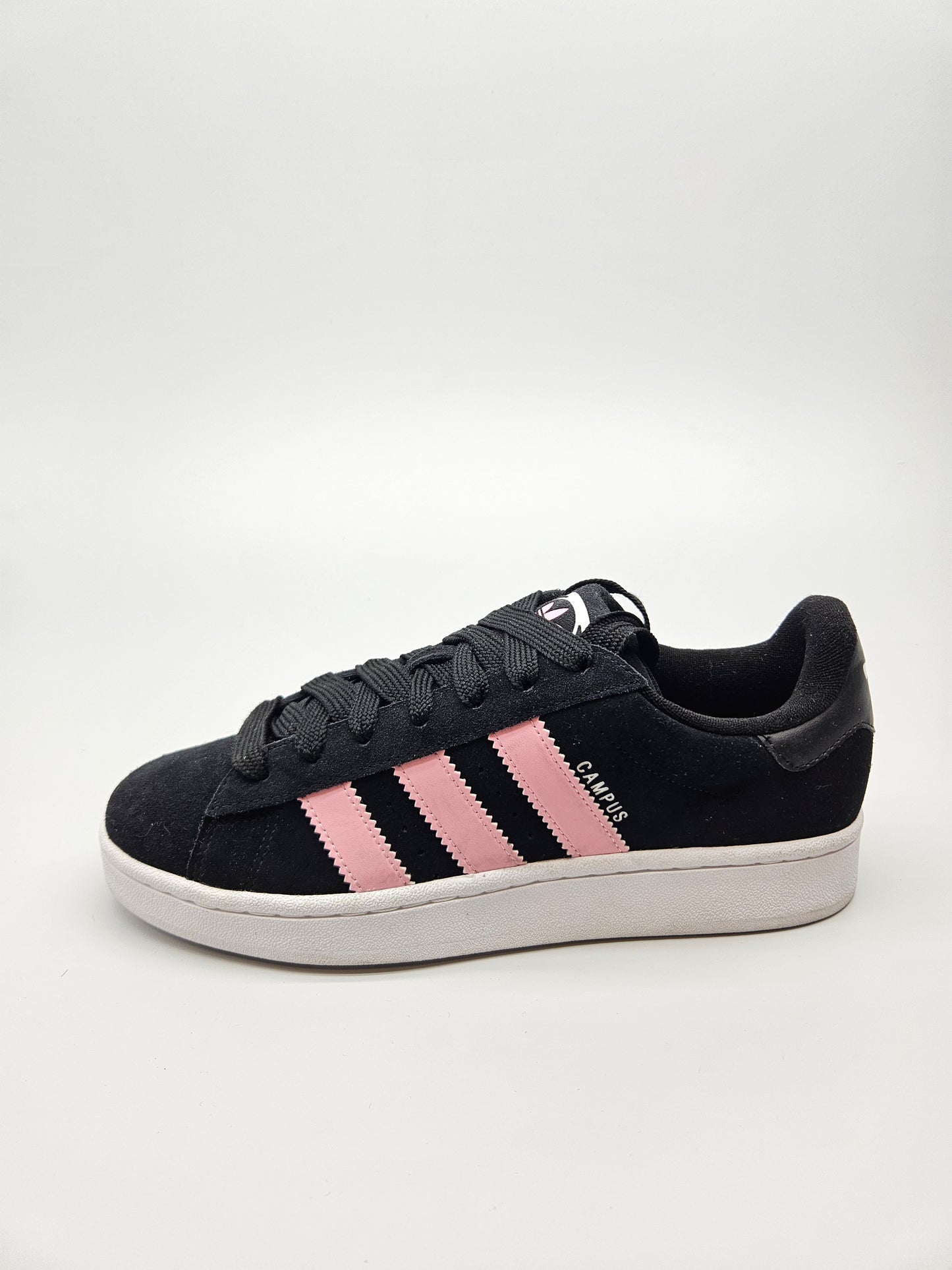 ADIDAS NOVI ORIGINAL PATIKI BR 43
