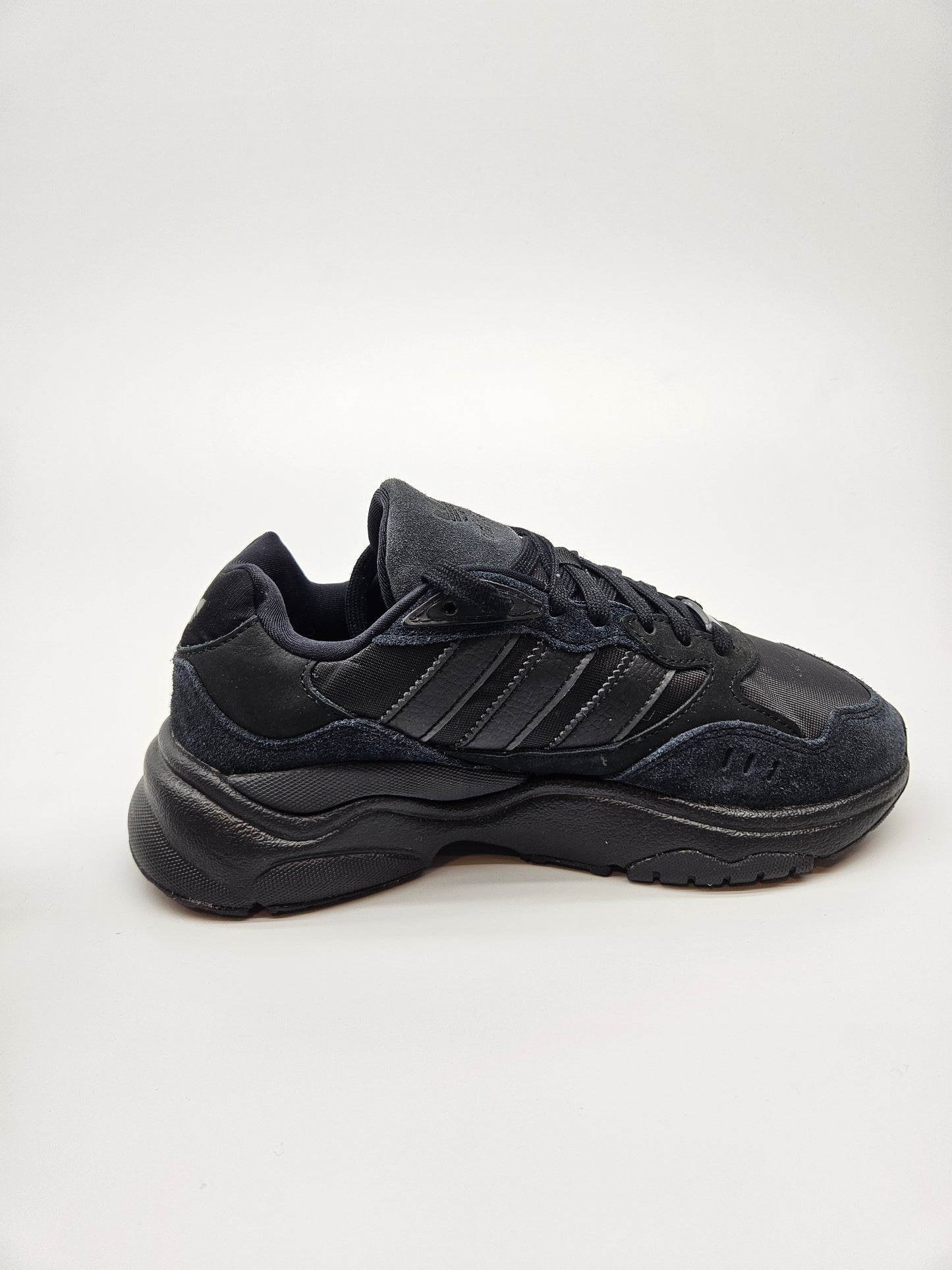 ADIDAS NOVI ORIGINAL PATIKI BR 38