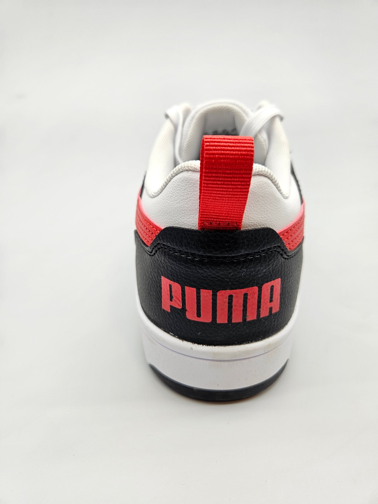 PUMA NOVI ORIGINAL PATIKI BR 44