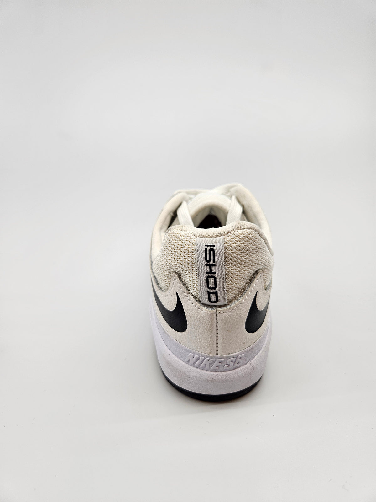 NIKE NOVI ORIGINAL PATIKI BR 36