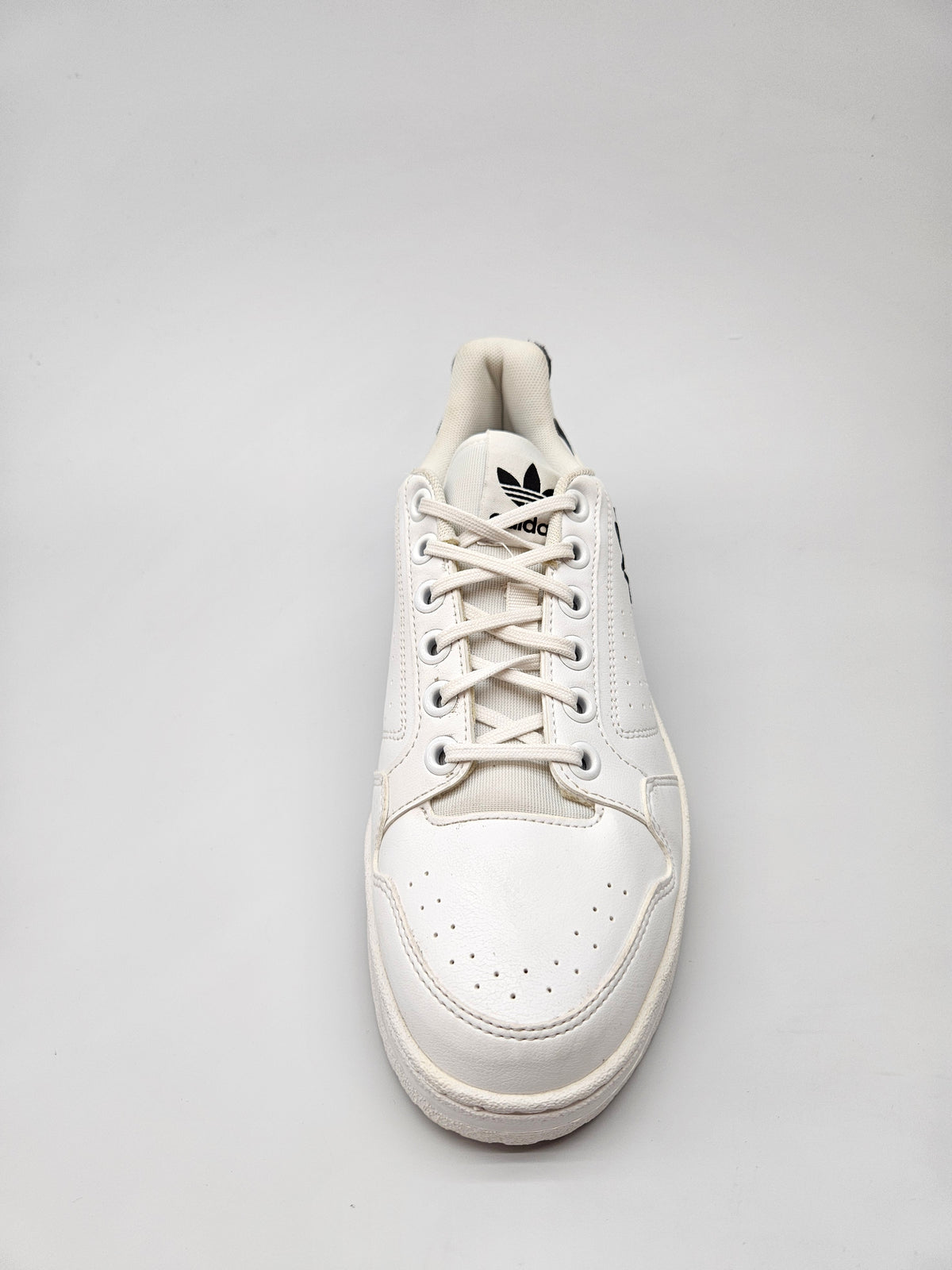 ADIDAS NOVI ORIGINAL PATIKI BR 42