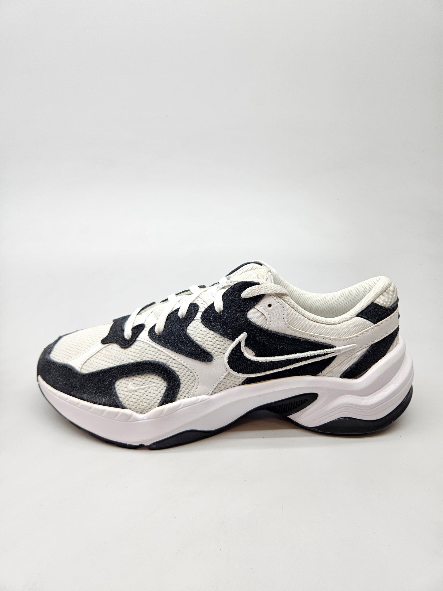 NIKE NOVI ORIGINAL PATIKI BR 43