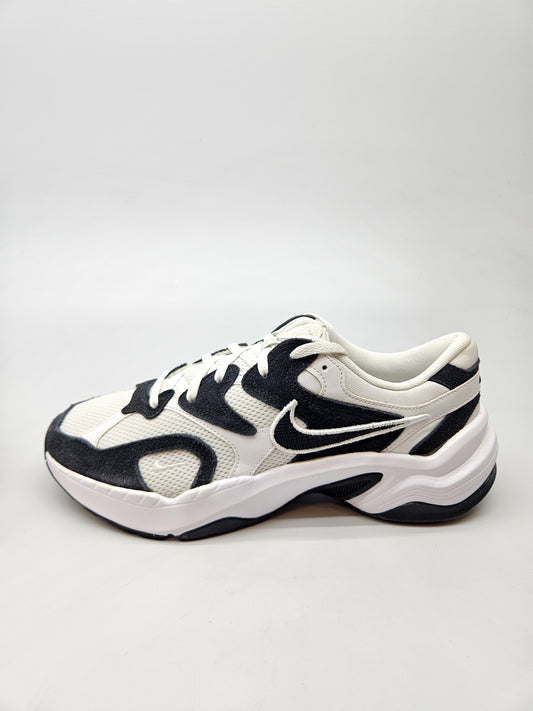 NIKE NOVI ORIGINAL PATIKI BR 43