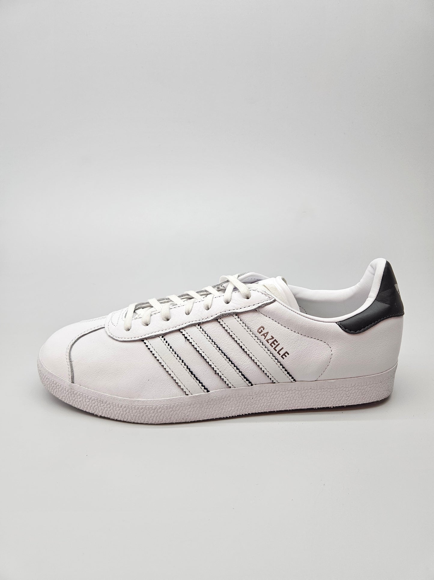 ADIDAS NOVI ORIGINAL PATIKI BR 46