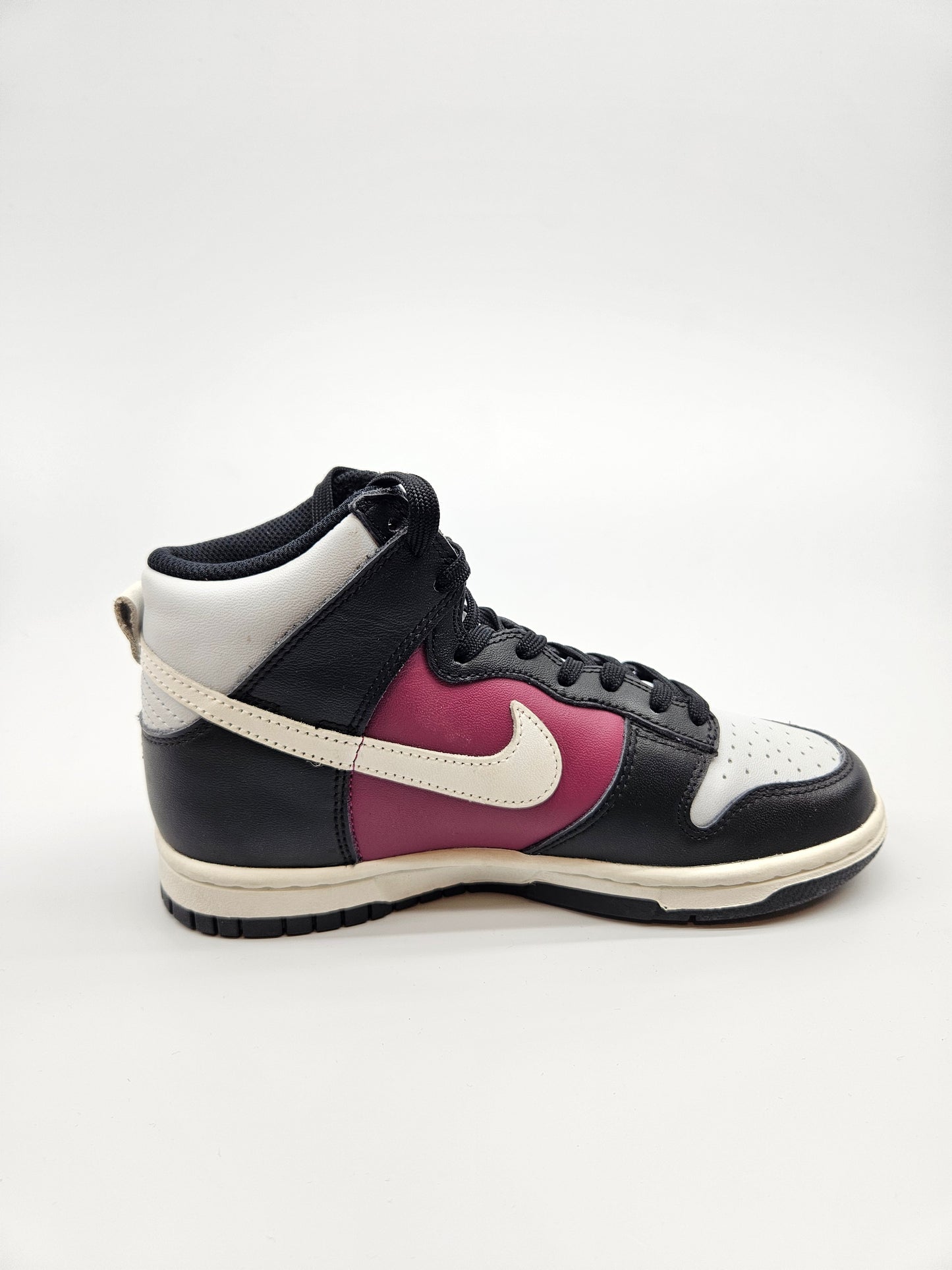 NIKE NOVI ORIGINAL PATIKI BR 36.5