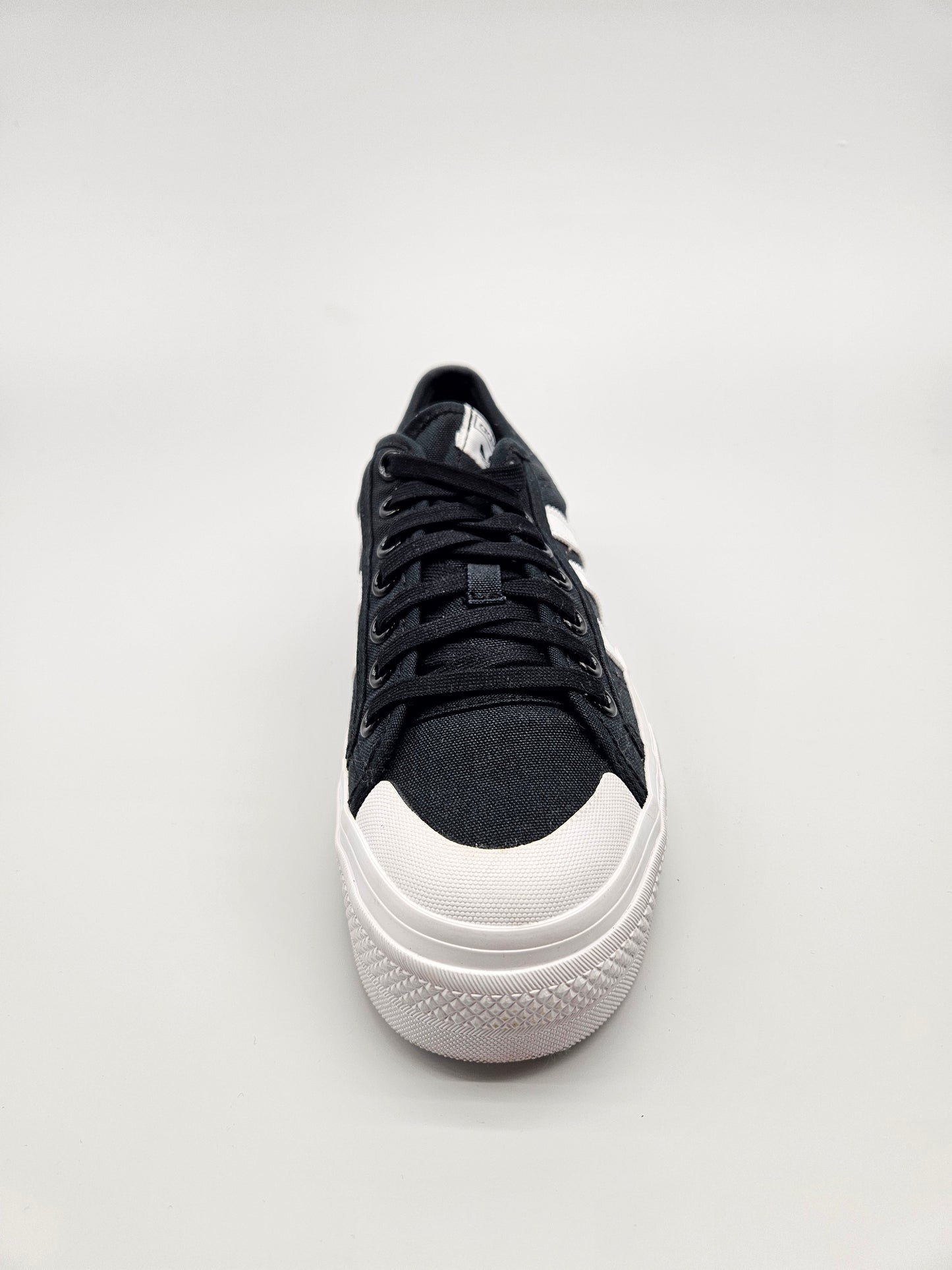 ADIDAS NOVI ORIGINAL PATIKI BR 42