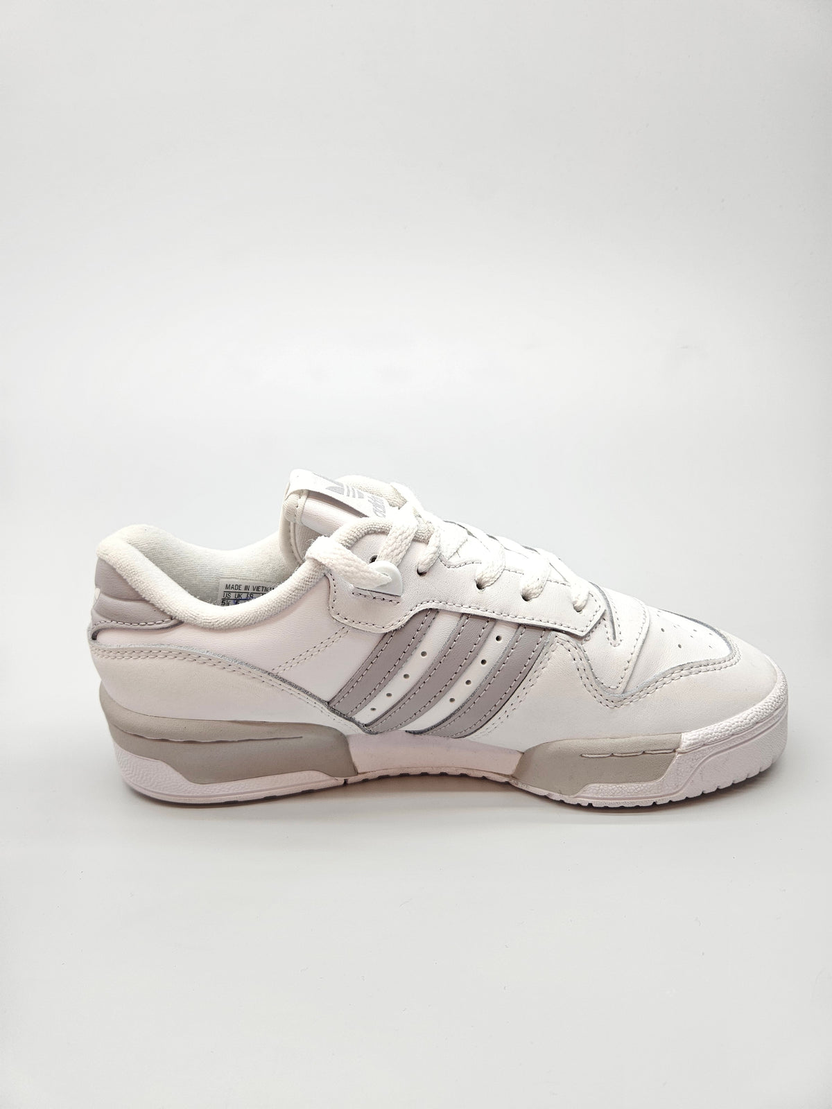 ADIDAS NOVI ORIGINAL PATIKI 38