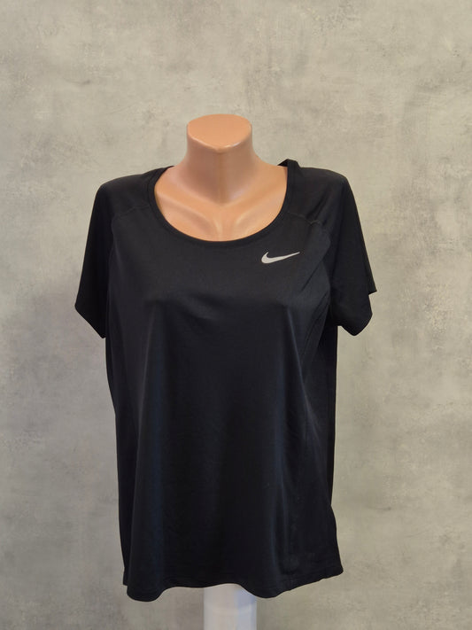 NIKE ZENSKA MAICA GOLEMINA XL