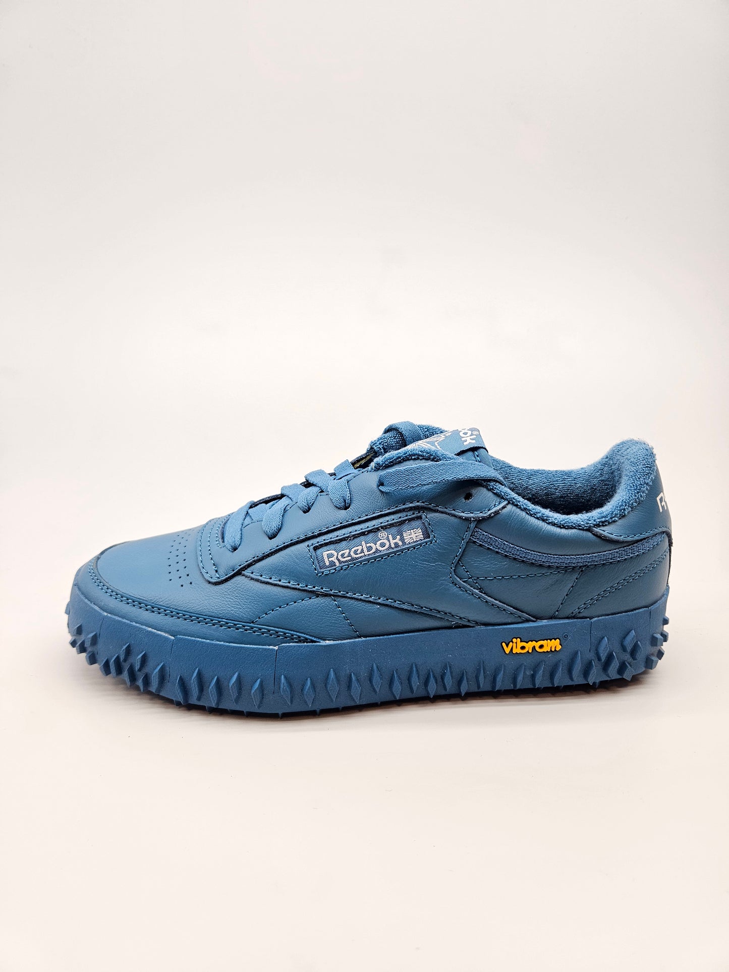 REEBOK VIBRAM NOVI ORIGINAL PATIKI BR 38.5