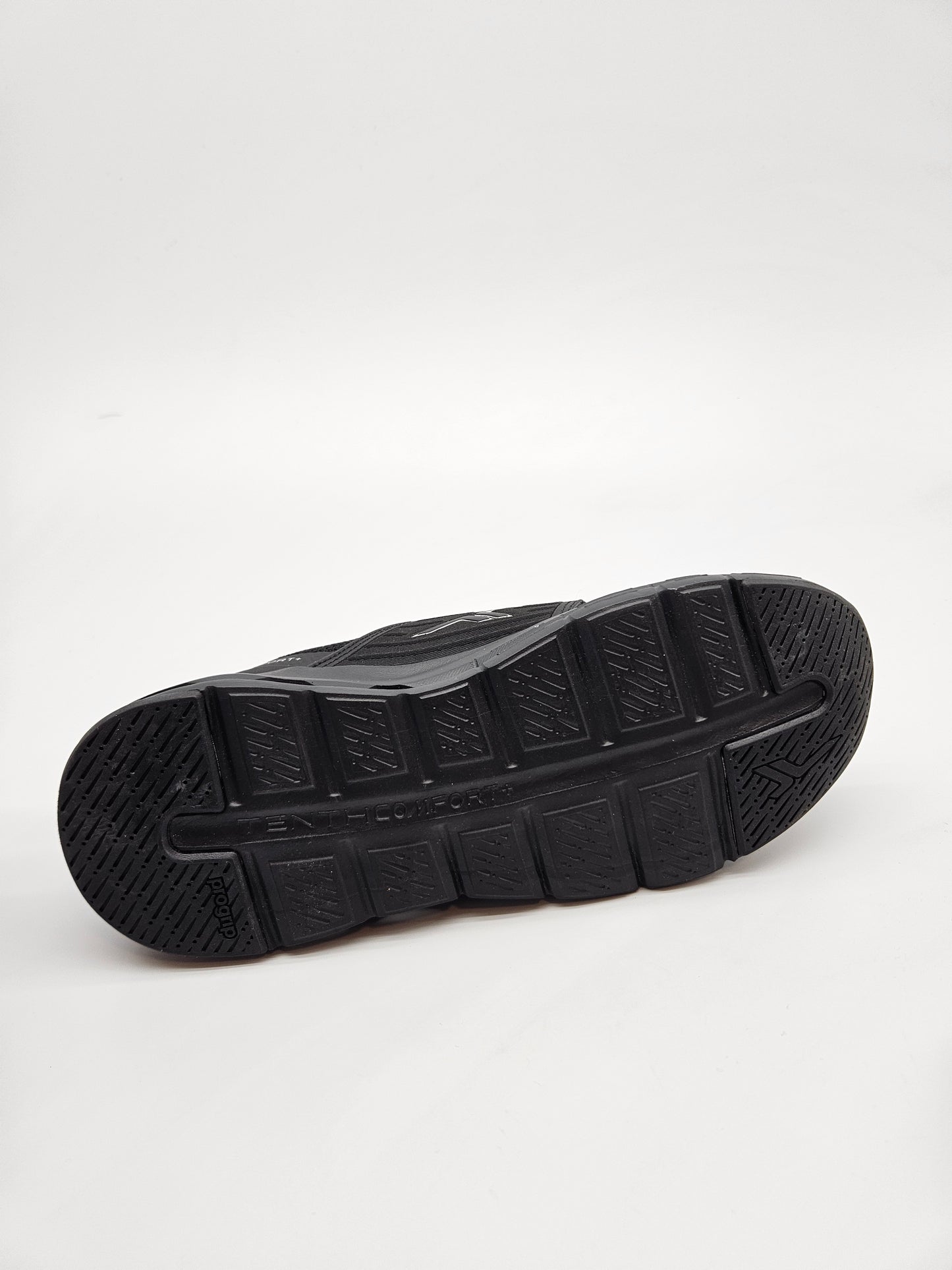 TECH COMFORT NOVI ORIGINAL PATIKI BR 42