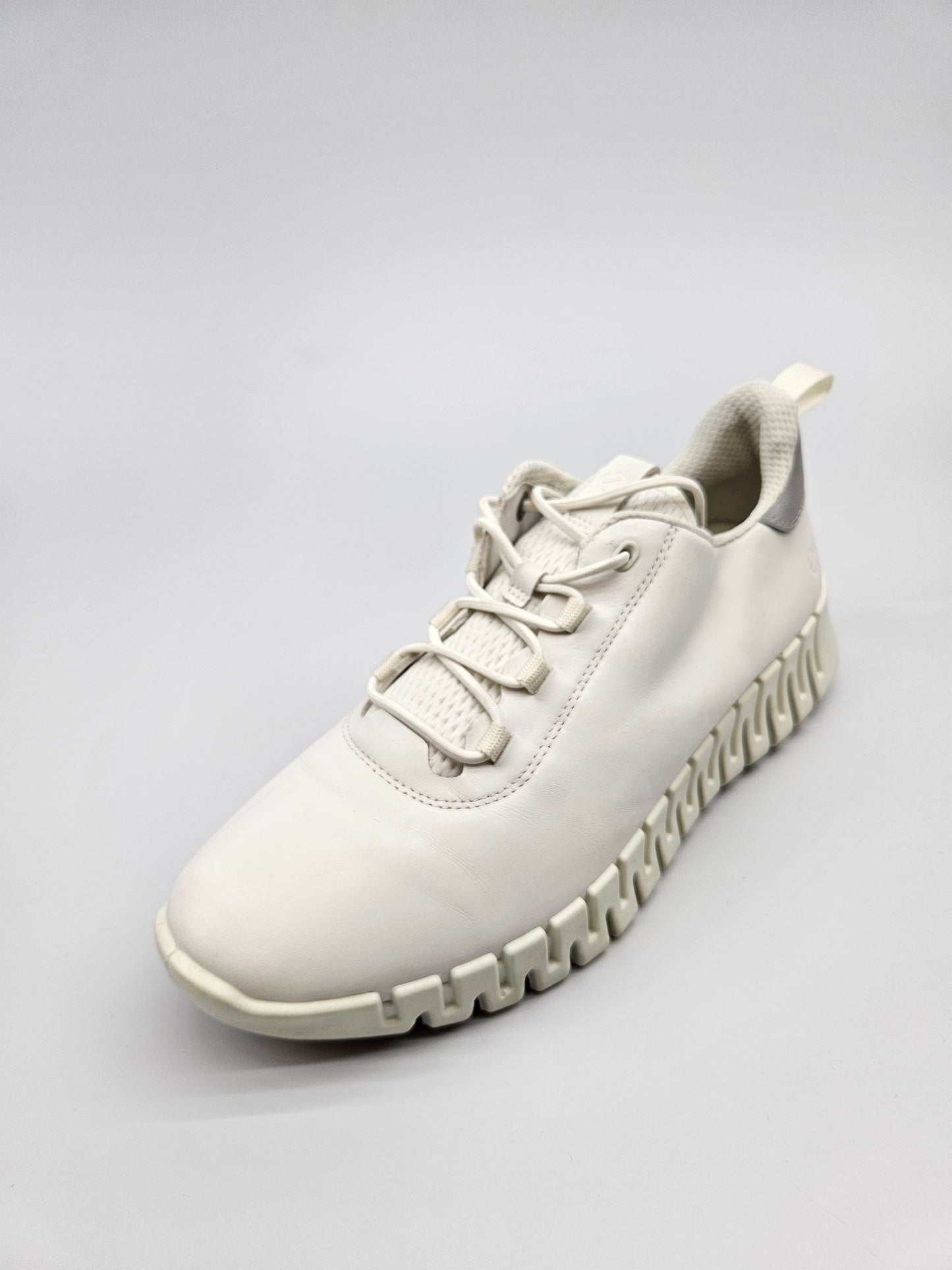 ECCO ORIGINAL KOZNI PATIKI BR 42