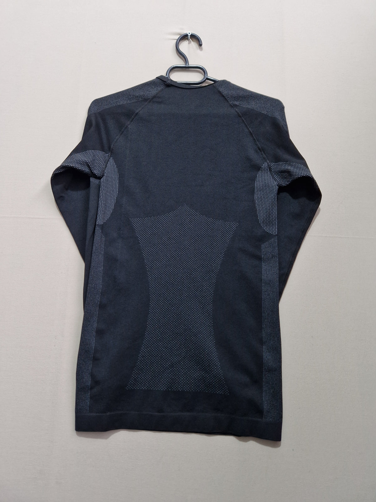 MASKA SLIMFIT BLUZA GOLEMINA L