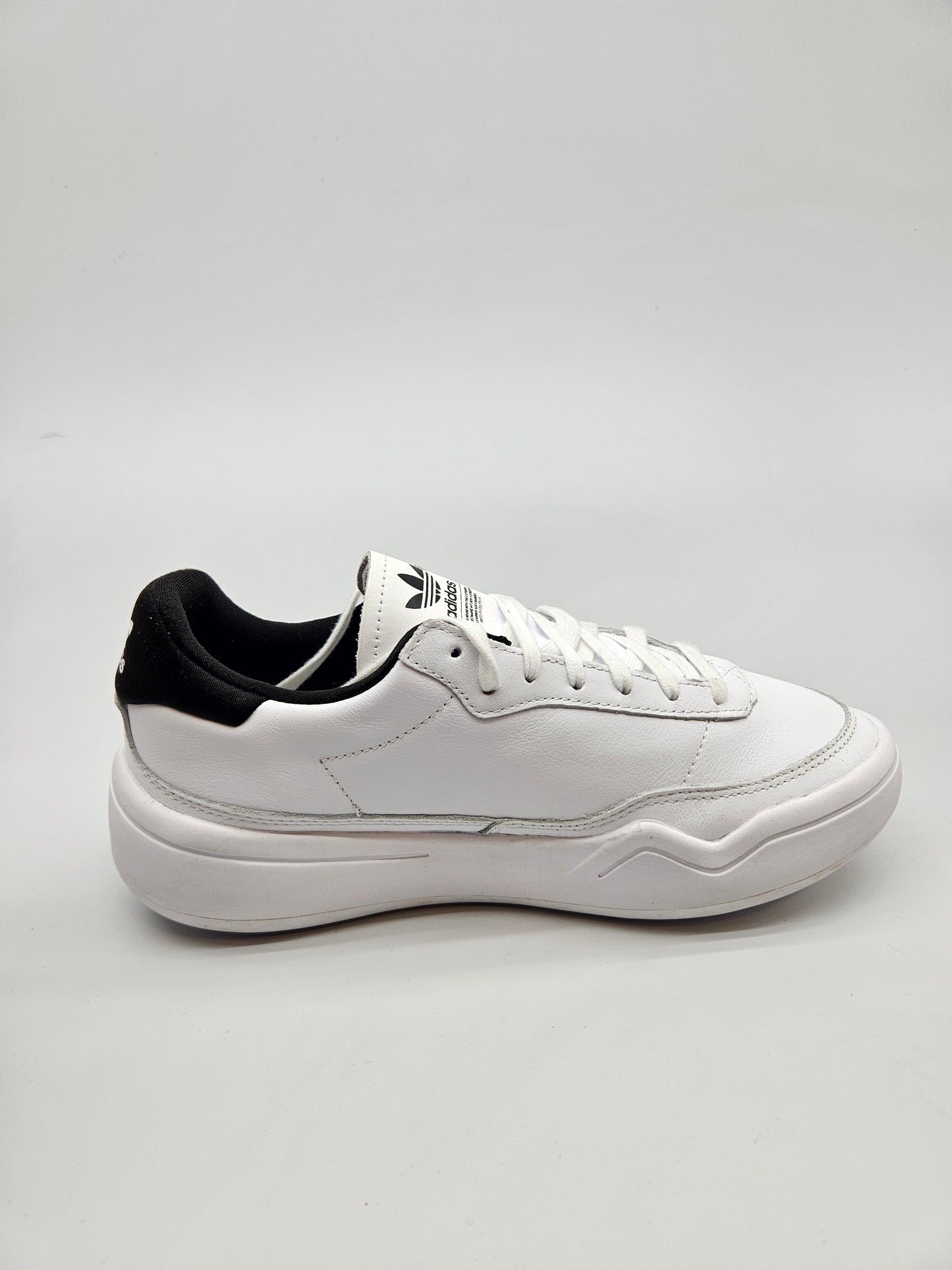 ADIDAS NOVI ORIGINAL PATIKI BR 40