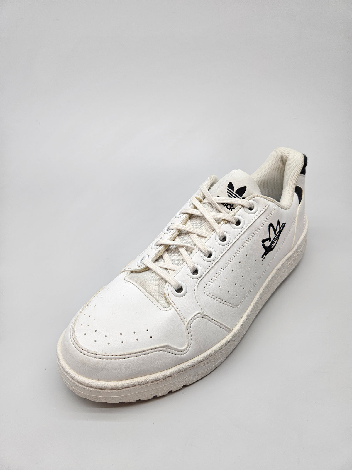 ADIDAS NOVI ORIGINAL PATIKI BR 42