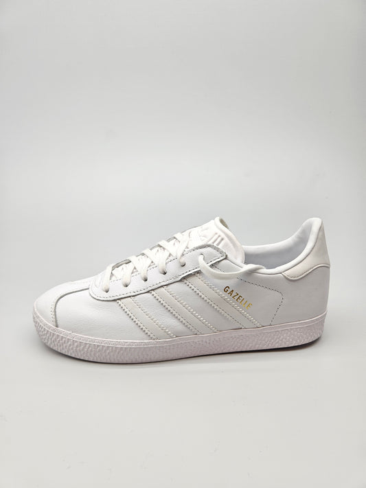 ADIDAS NOVI ORIGINAL PATIKI BR 37.5