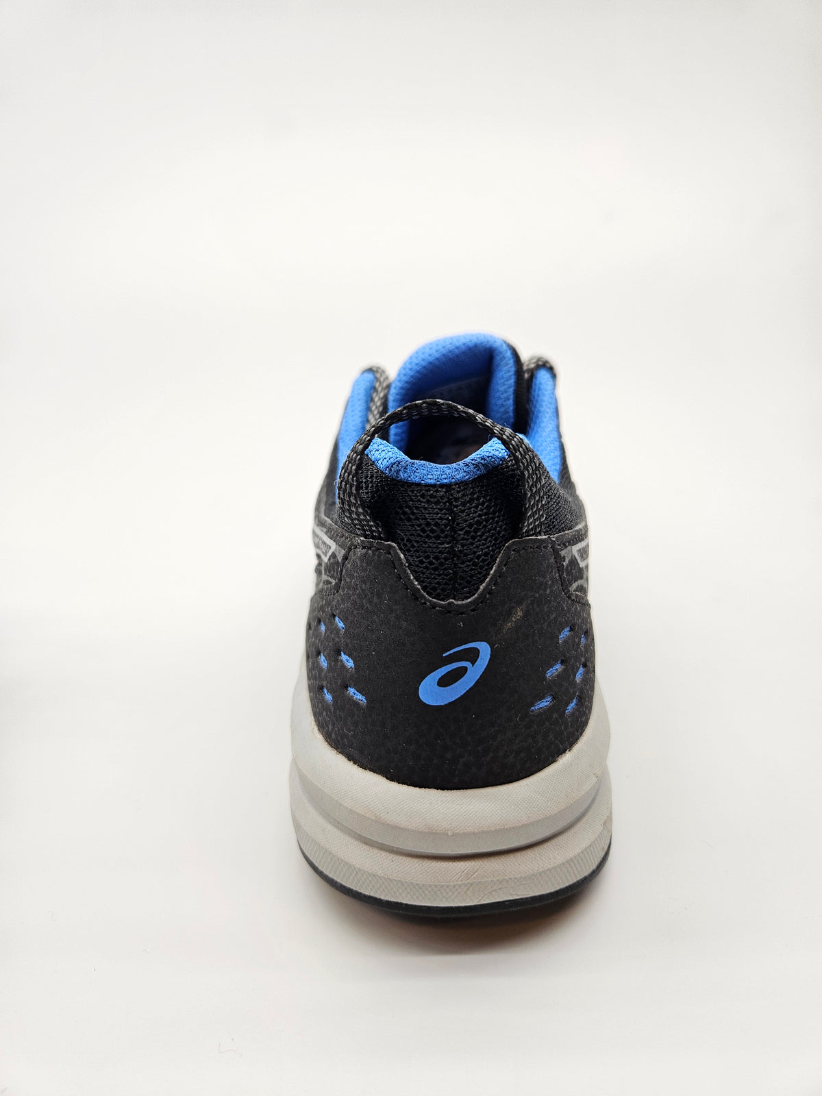 ASICS NOVI ORIGINAL PATIKI BR 37.5
