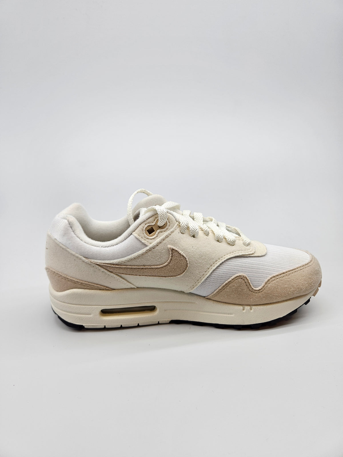 NIKE AIRMAX NOVI ORIGINAL PATIKI 38