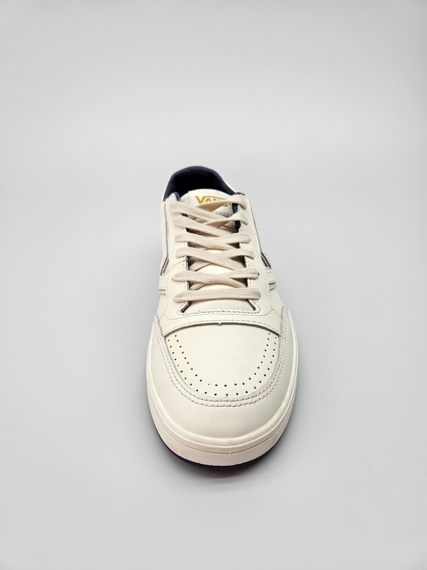 VANS NOVI ORIGINAL PATIKI BR 40.5