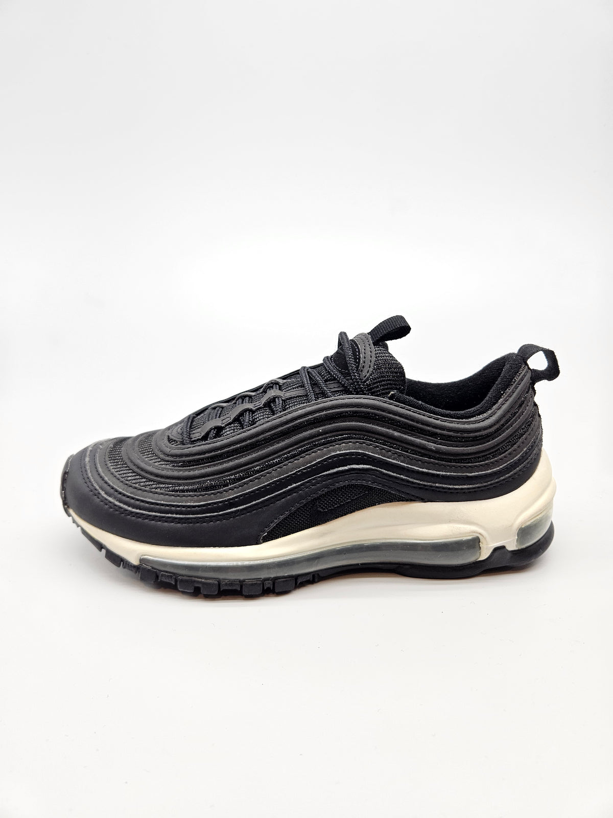 NIKE AIRMAX NOVI ORIGINAL PATIKI BR 36.5