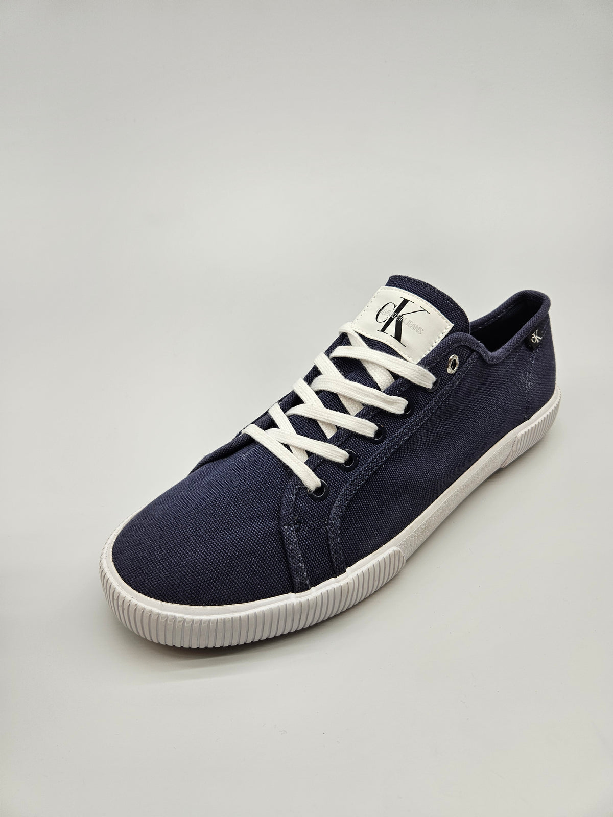 CALVIN KLEIN NOVI ORIGINAL PATIKI BR 43