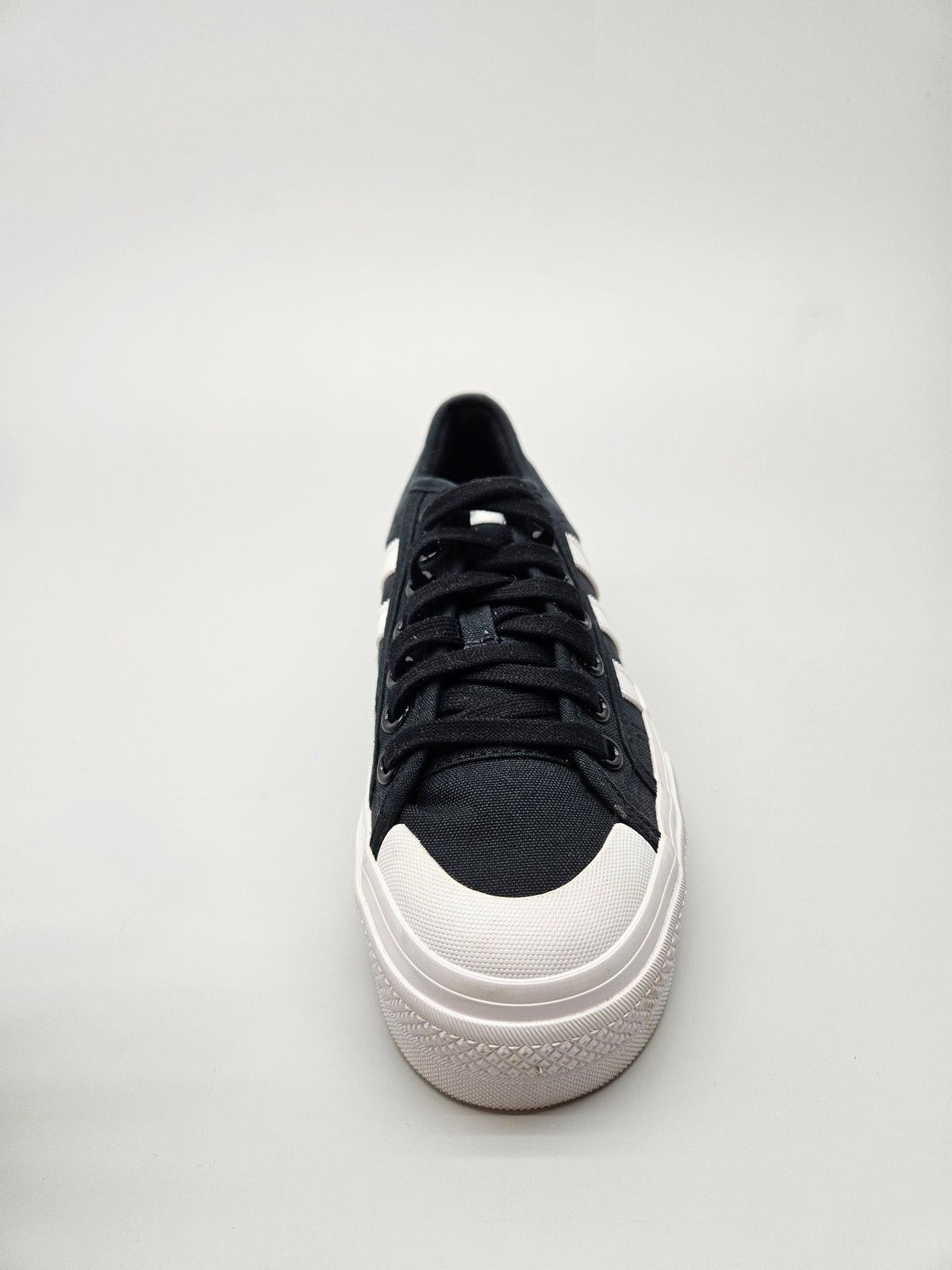 ADIDAS NOVI ORIGINAL PATIKI BR 40