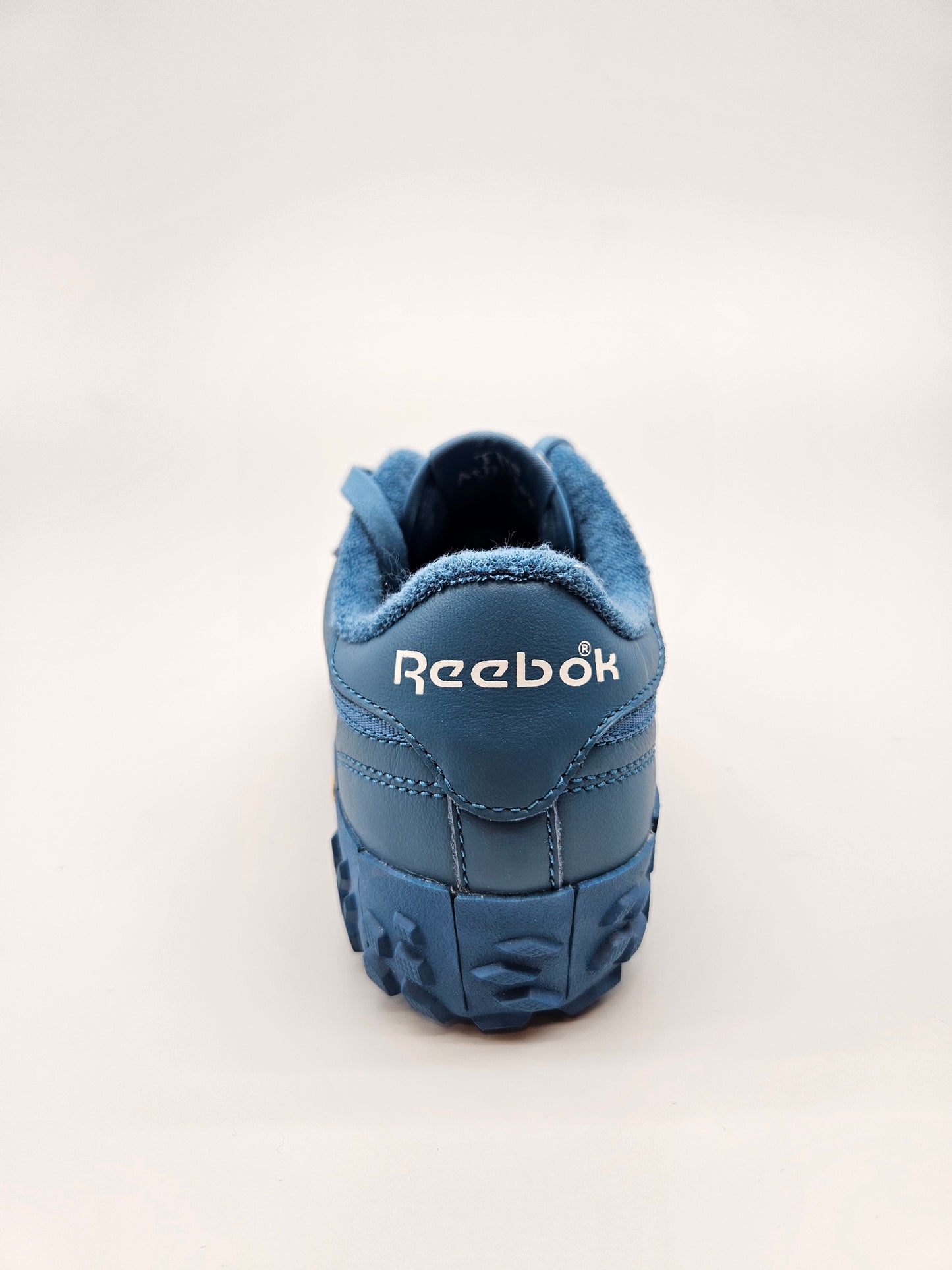 REEBOK VIBRAM NOVI ORIGINAL PATIKI BR 38.5